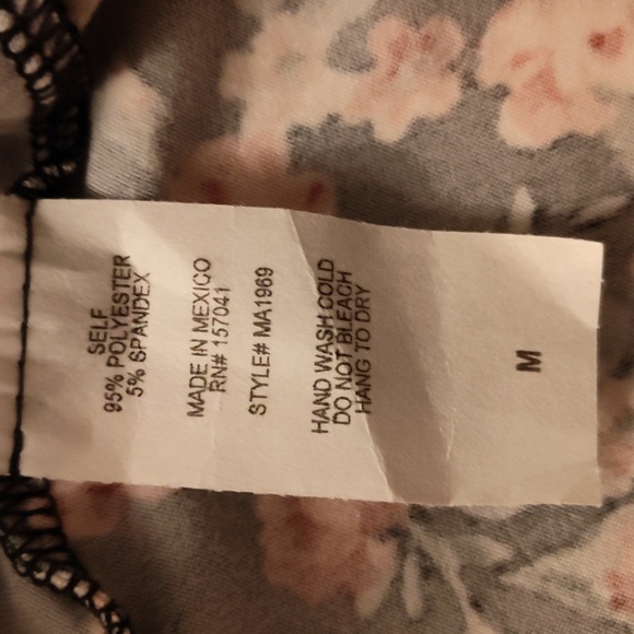 Dress - Picture 4 of 4